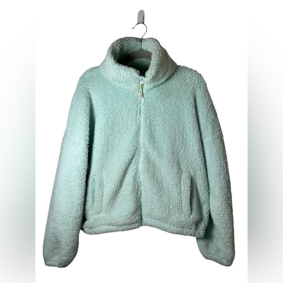American Eagle Outfitters Jackets & Blazers - American Eagle Mint Green Sherpa Fleece Jacket Women’s Medium Zip Up Huggable